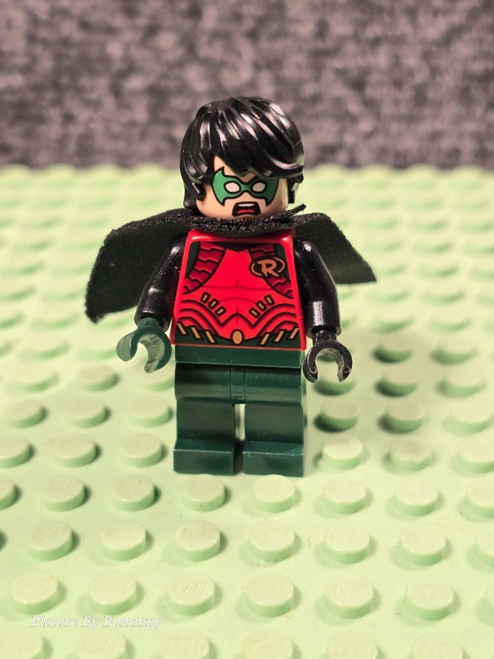 LEGO Robin minifigure (sh0195)